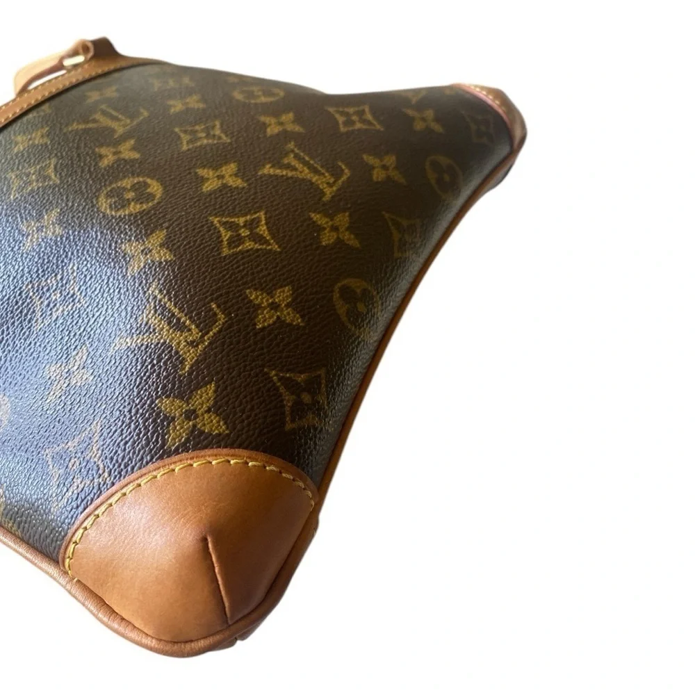 Vintage Louis Vuitton Coussin GM Shoulder Bag Monogram Canvas Brown Luxury